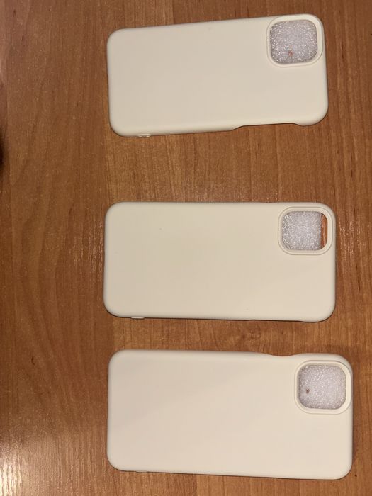 Силіконові чохли iPhone 11 / 11 Pro / 11 Pro Max — чорні та бежеві