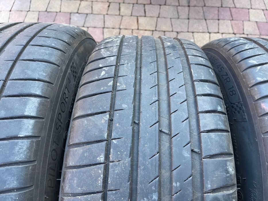 4105. Koła letnie Tesla S oryginalne 5x120 235/45/18 Michelin 2022r