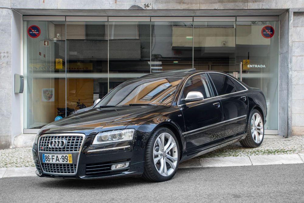 Audi S8 5.2 FSi V10 quattro