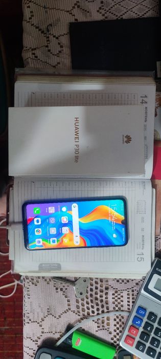 Телефон Huawei p30 lite