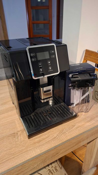 Ekspres do kawy DELONGHI PERFECTA EVO ESAM420.40B Gwarancja