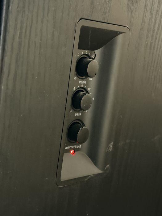 Колонки Edifier R2600