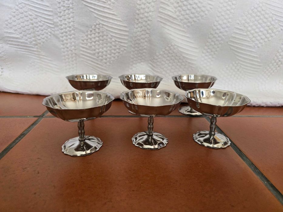 Diversas peças de decoração