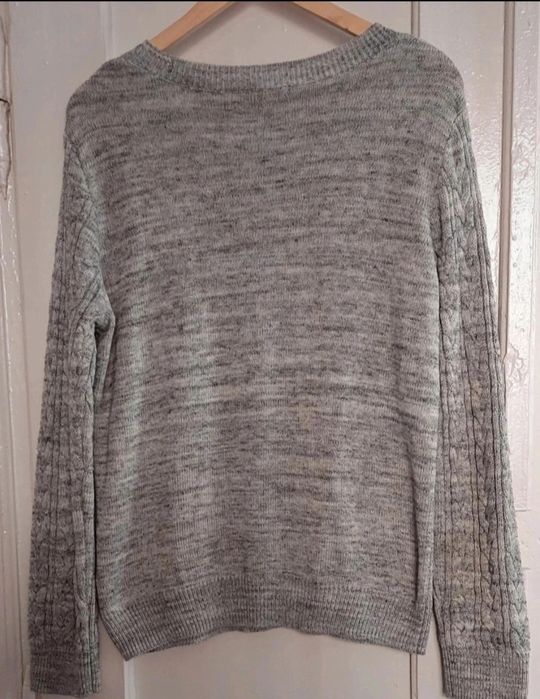 Szary sweter H&M Basic w warkocze rozm. M