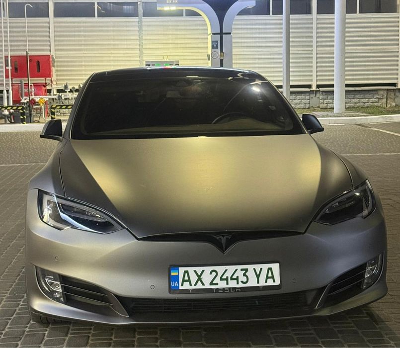 Tesla Model S 90D AWD