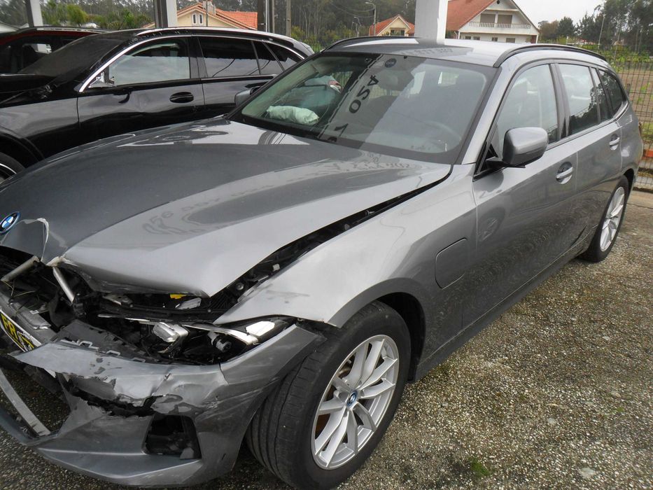 BMW 320E Touring Advanced Auto 204cv