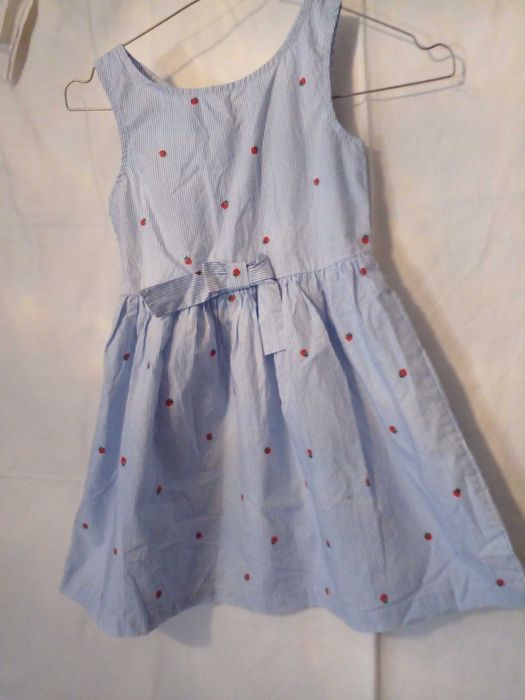 Продаю платье для девочки