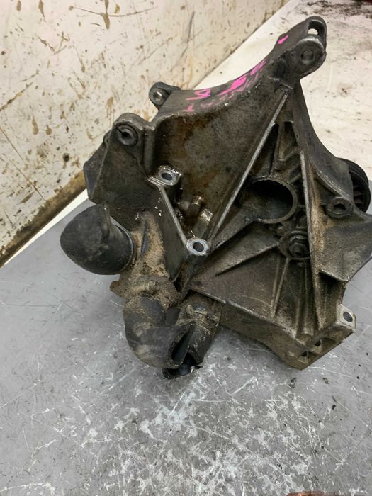 VW Volkswagen Passat B5 1.9 TDI A4 B5 AFN Pompa Łapa Alternatora