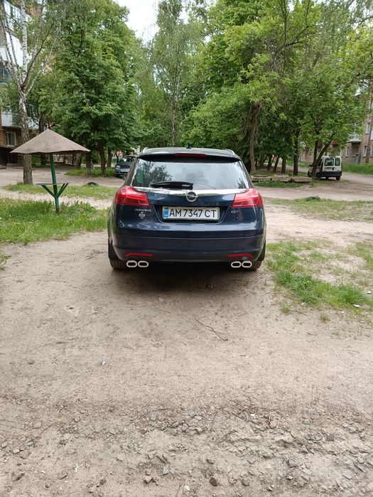 Продам чудове сімейне авто.