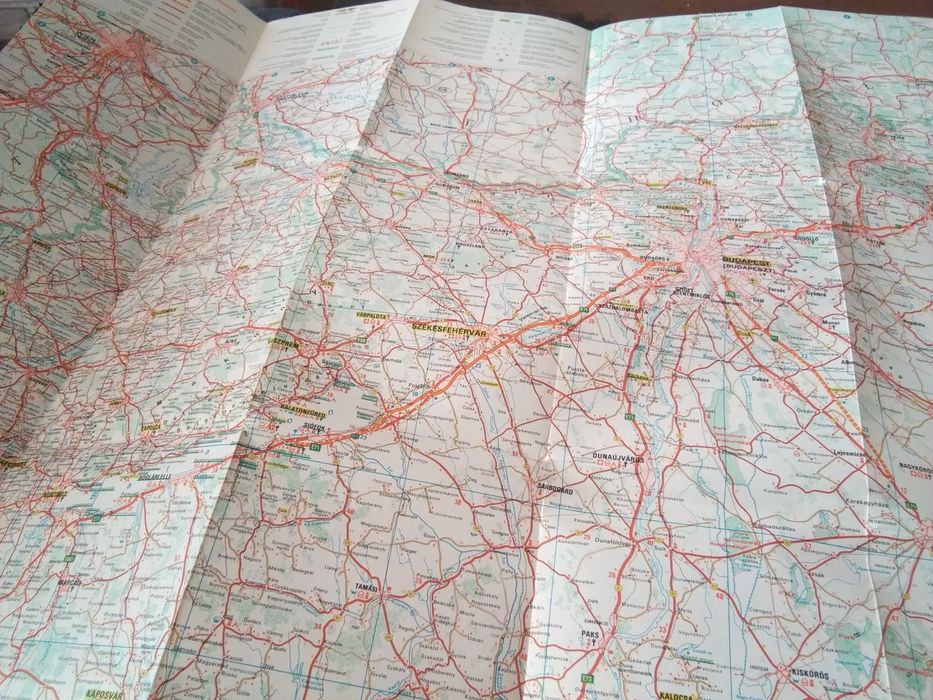 Mapa samochodowa Węgier.