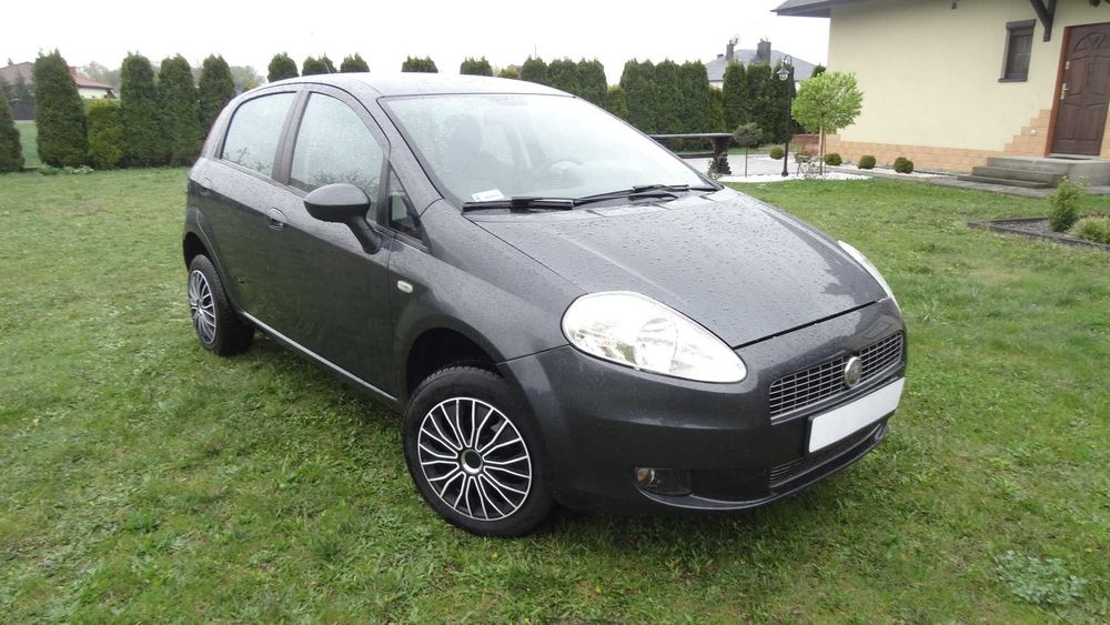 Fiat Grande Punto 2009 rok 1,4 z gazem stan super bez rdzy