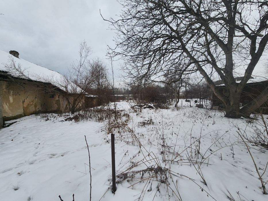 Продам земельну ділянку в вул. Надрічна 14.2 сот