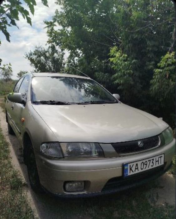 Продам мазду 323