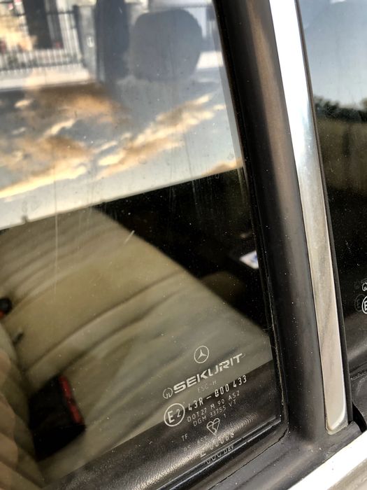 Mercedes-Benz W123 200D