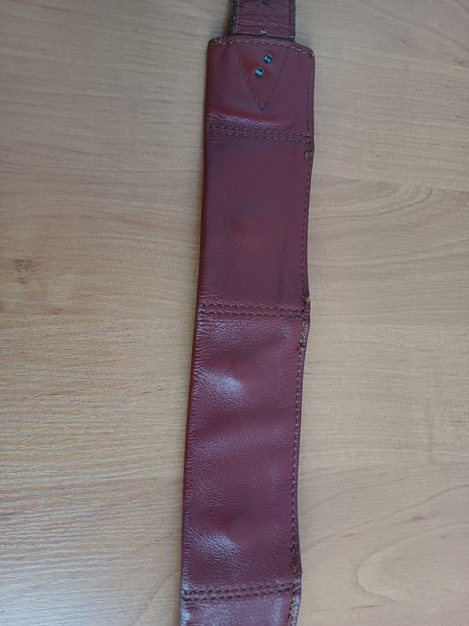 Стильный кожаный ремень с кармашками  размер S-М