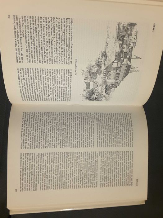 O Mundo de Ruben A / Dicionário de Eça de Queiroz