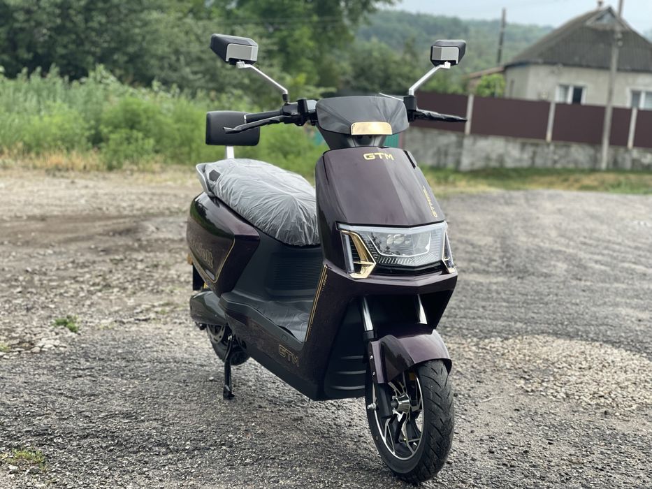 Електроскутер GTM Volt 1500