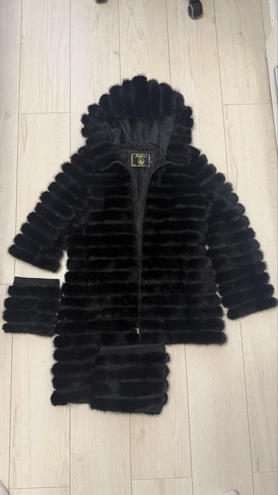 Продам шубу з кусочків норки