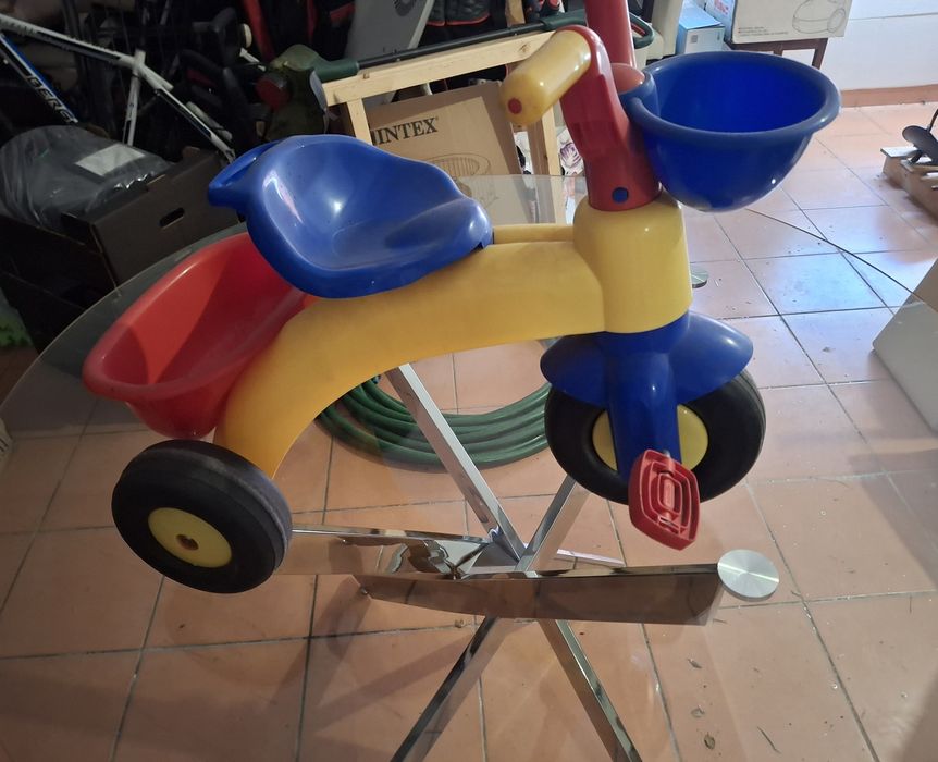 Vendo triciclo criança
