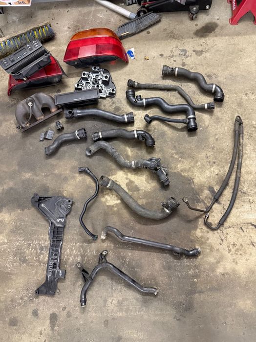 Dużo części BMW /e46/e39 r6 w szczególności