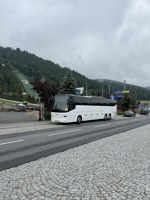 Przewóz osób/ wynajem autokarów „Zubi Tour”