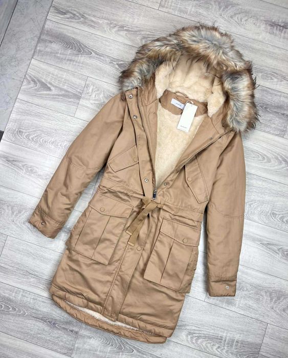 Zimowa Kurtka Reserved Damska Parka ocieplana kożuchem długa H0