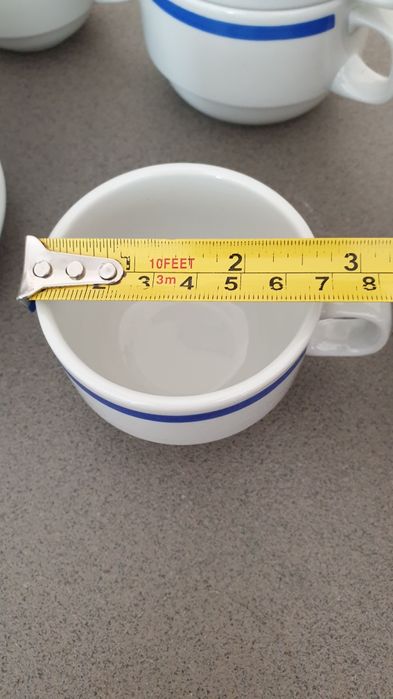 Lote 24 chávenas + 6 pratos S.P. Coimbra