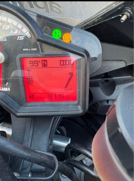 Vende -se Aprilia Rsv4