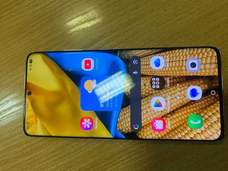 Телефон Samsung galaxy S21 plus + 5G  8/128