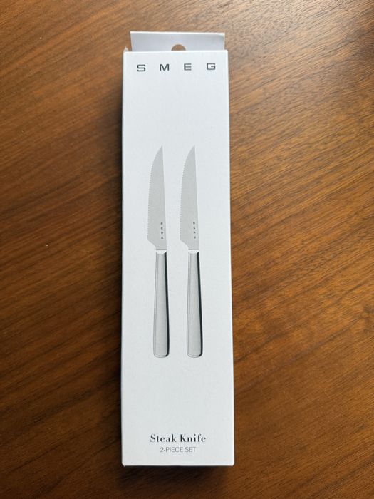 Conjunto Facas Smeg, por abrir