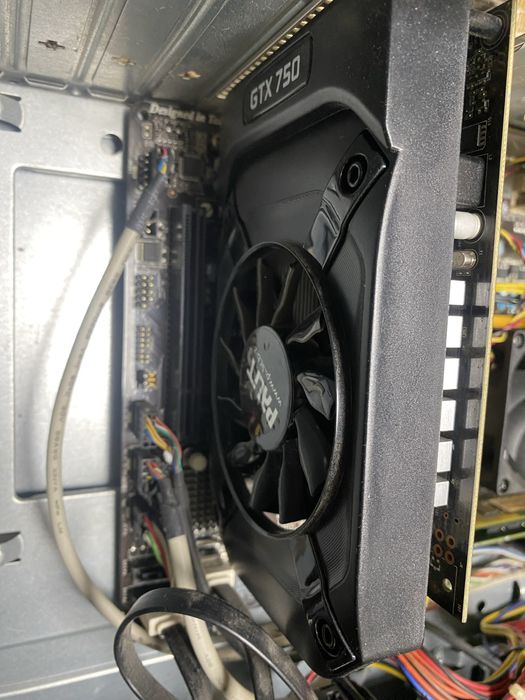 Продаж вживаного ПК