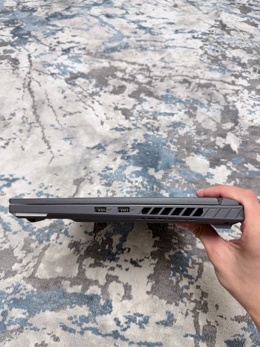 Ноутбук ASUS ROG Strix G16 в отличном состоянии