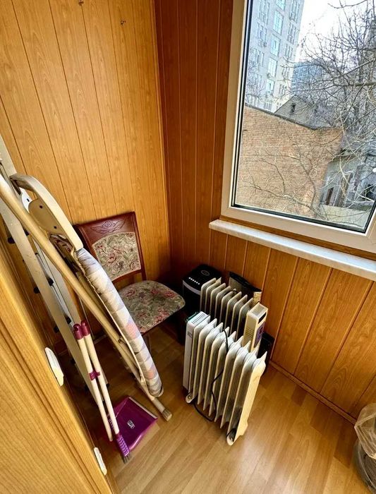 Здається в оренду 2-кімнатна квартира в центрі Києва