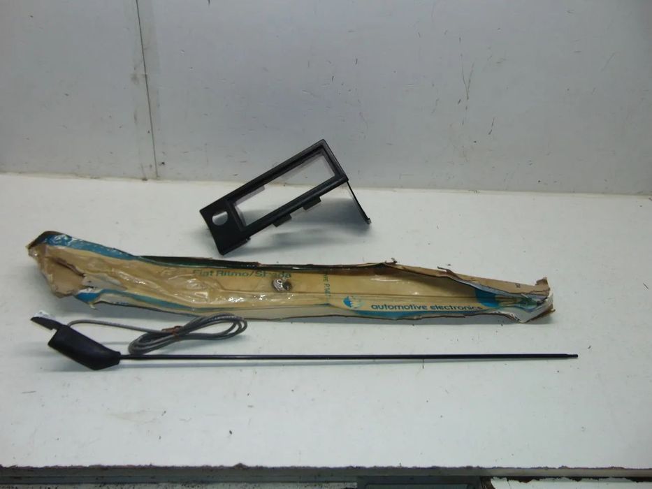 Fiat Ritmo strada antena/Fiat panda caixa