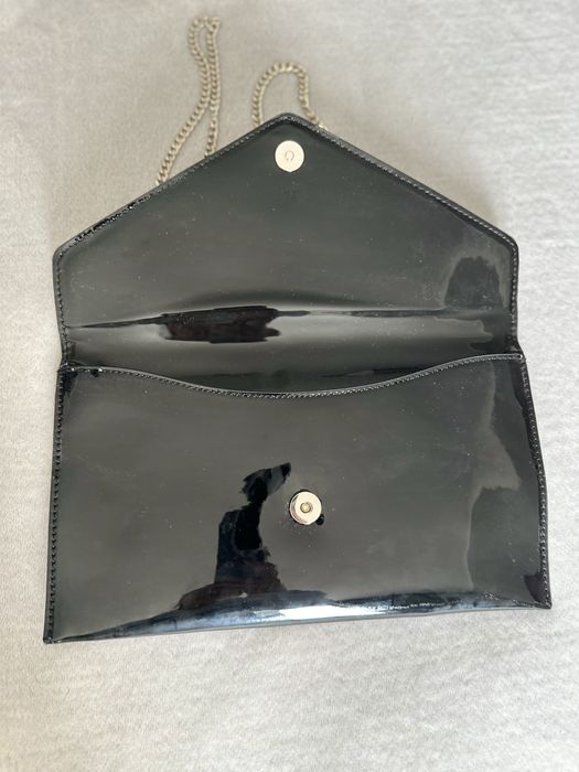 Клатч Guess чорний лакований