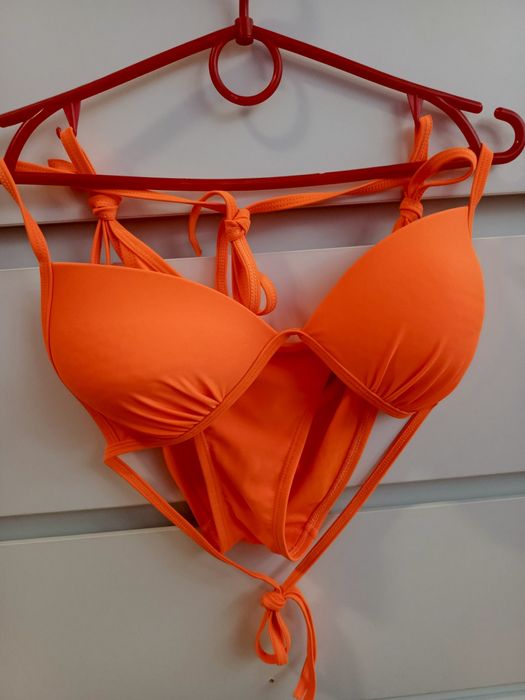 Купальники різні