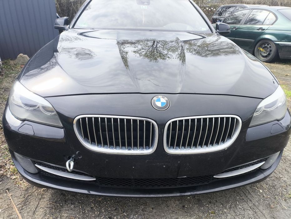 Maska zderzak lampa BMW F10 F11 475