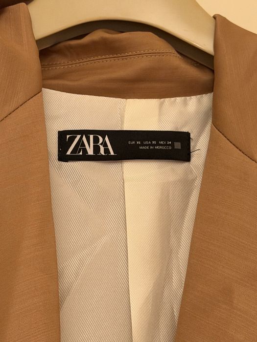 Blazer Zara camel