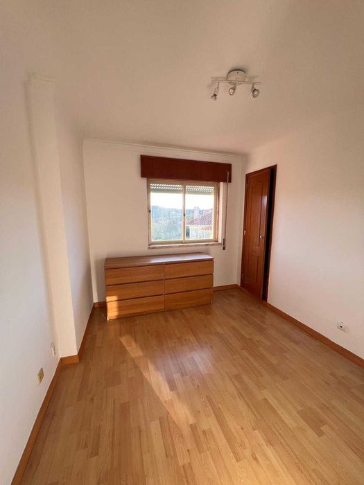 Apartamento T2 - Belas