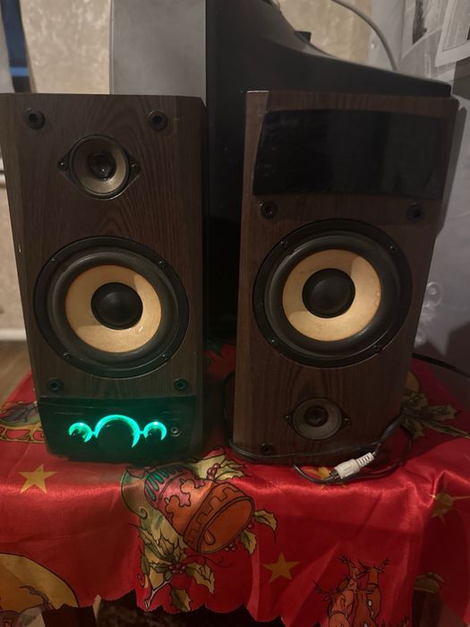 SVEN CF-25 | Гучні активні колонки 2.0 | 24 Вт | Дерево