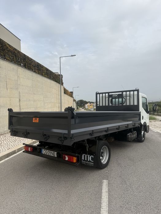Nissan Cabstar 3.0 diesel tribasculante