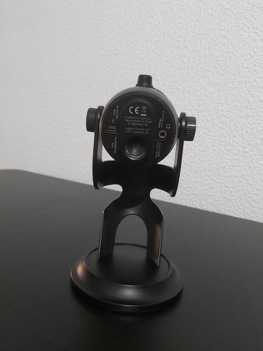 Microfone USB Blue Yeti Black Edition