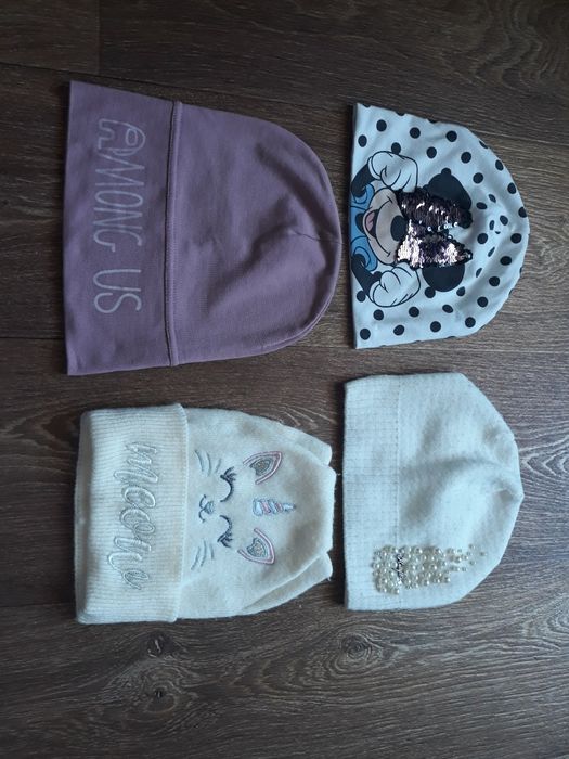 Шапки для дівчинки, на різні розміри