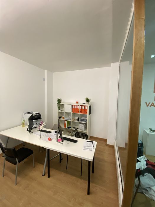 Aplicação de Capoto/Pinturas/Estuques/Assentamentos de tijolos/ladrilh