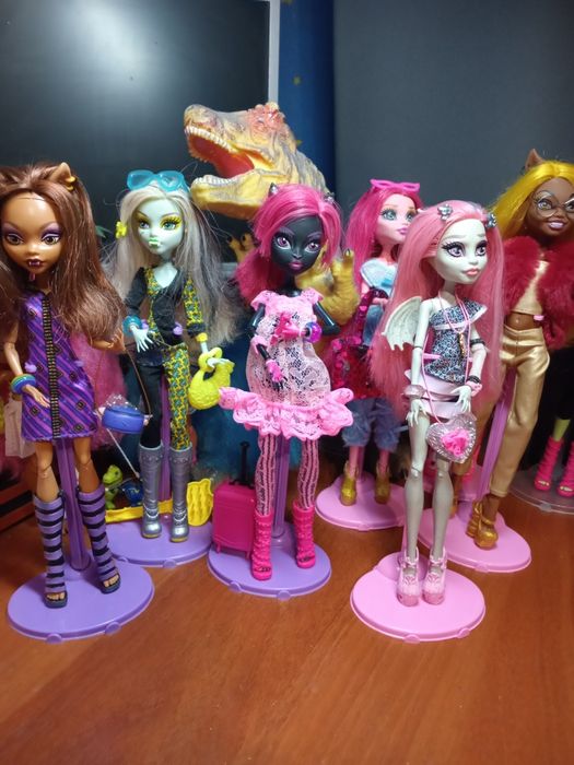 Большой ассортимент Монстр Хай
