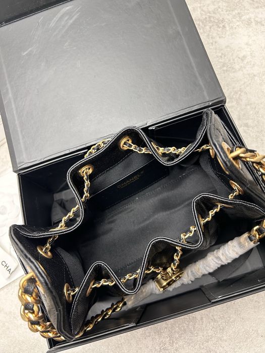 Сумочка в стилі Chanel