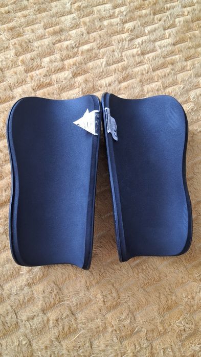 Ochraniacze piłkarskie Nike (rozmiar L)