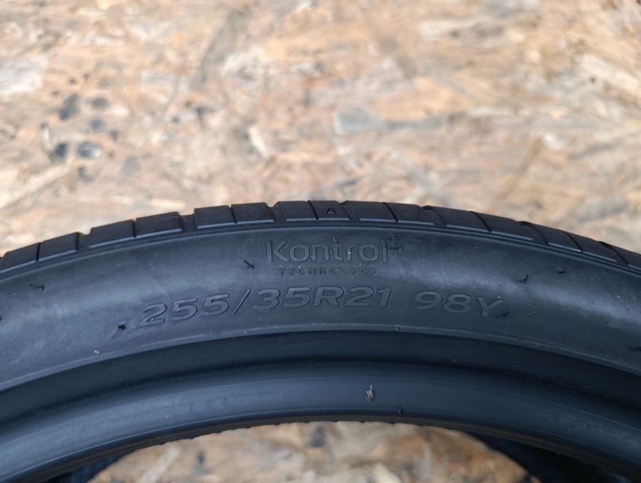 Шини 2шт -255/35/21 HANKOOK