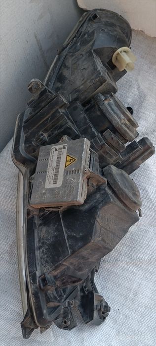 Продам передні фари Bosch на Opel Vectra B