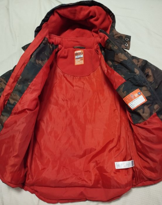 Нова зимова куртка на хлопчика